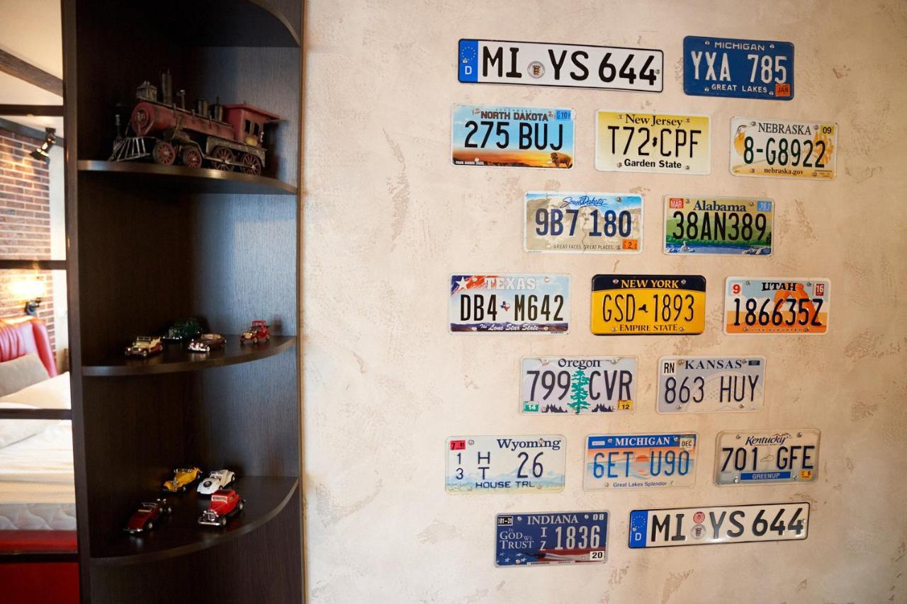 Garage Apartman Kremencsuk Kültér fotó